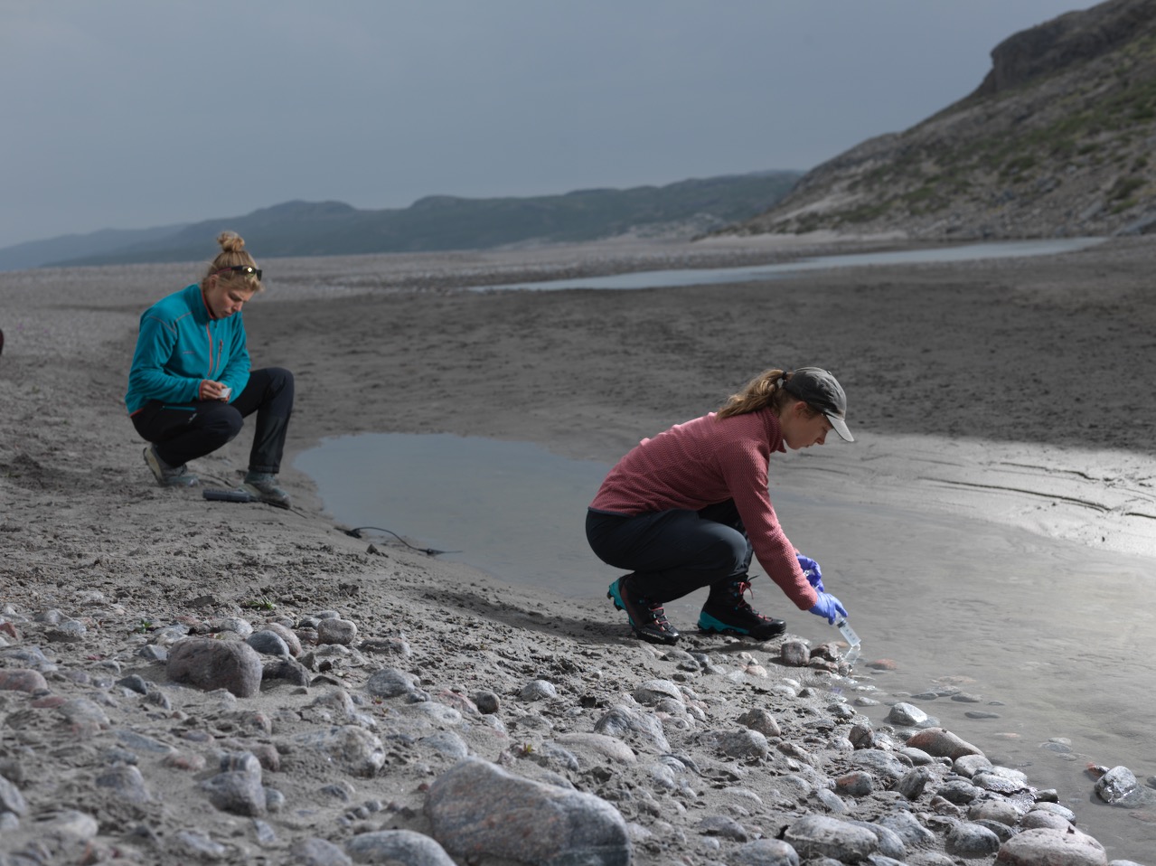 Passive seismic station at the lake terminating glacier.